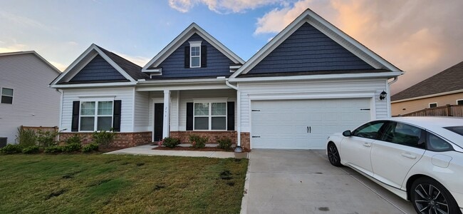 Building Photo - 256 Verbena Dr