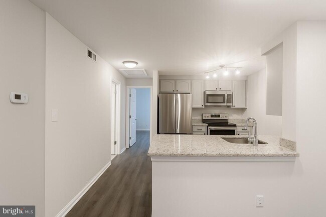 Building Photo - 13513 Orchard Dr