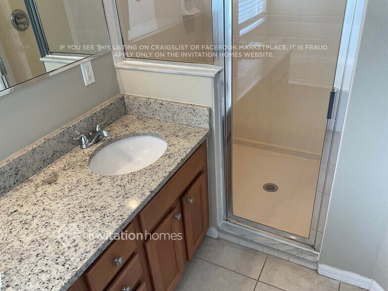 Building Photo - 6226 Blue Runner Ct