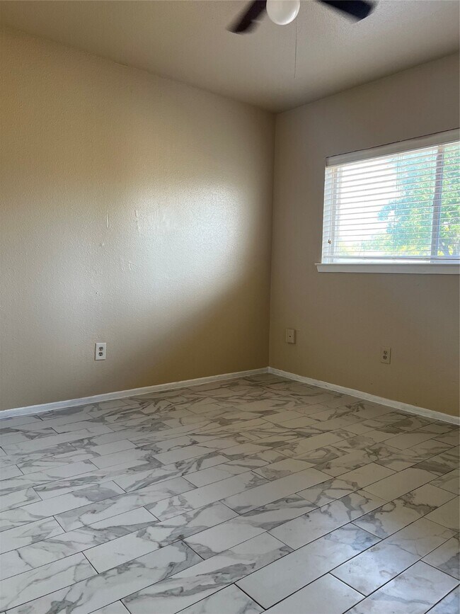 Building Photo - 2503 Ravenwind Rd