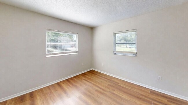 Building Photo - 1700 Van Ness St