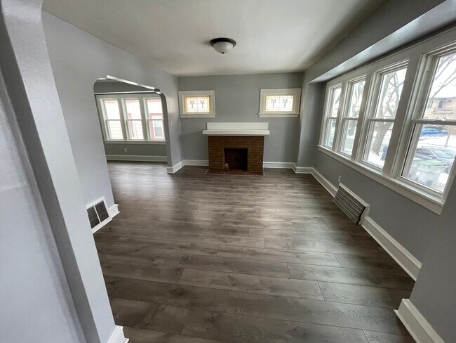 Building Photo - 2354 N 54th St