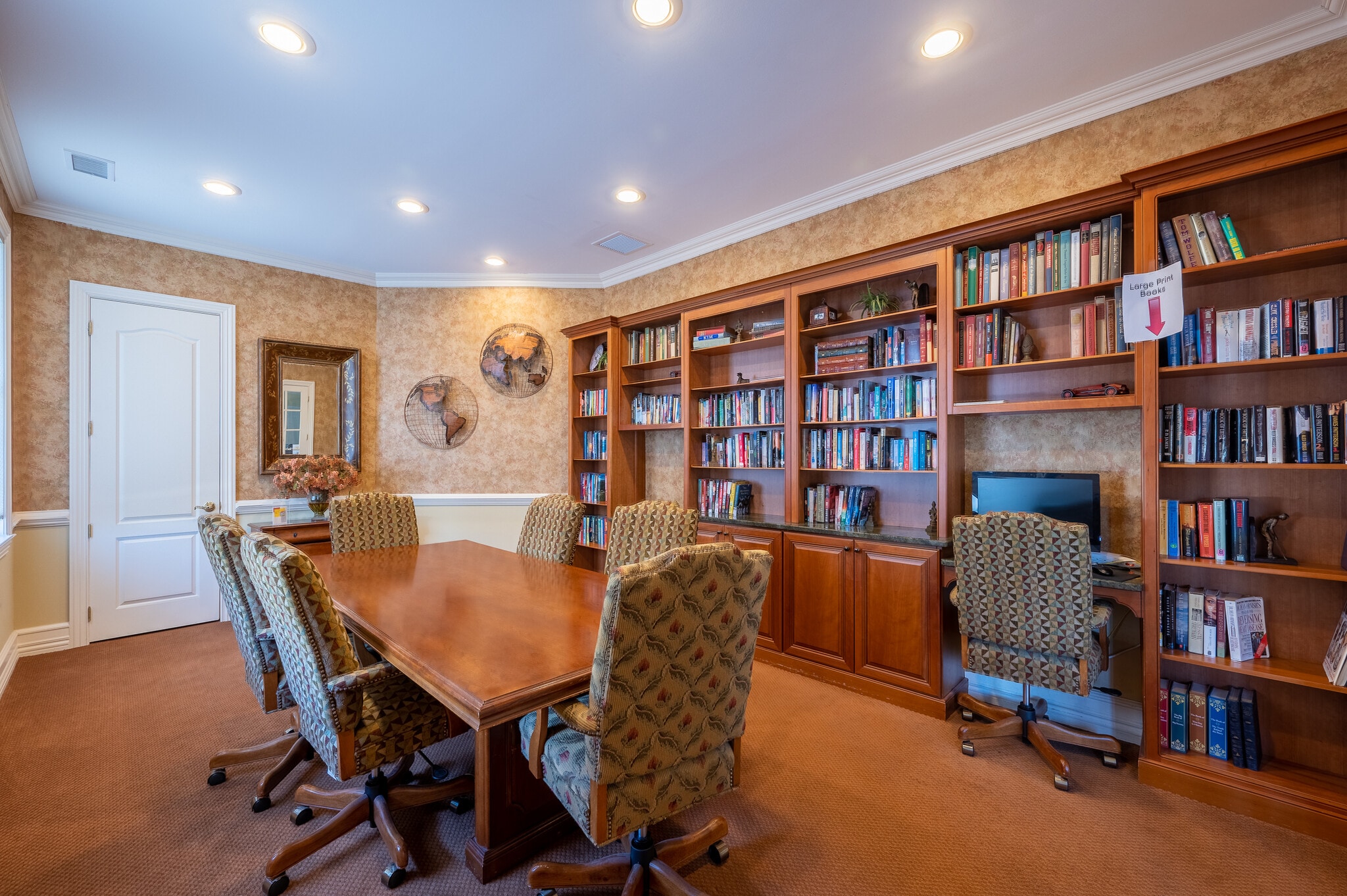 Library - 539 Sophee Ln