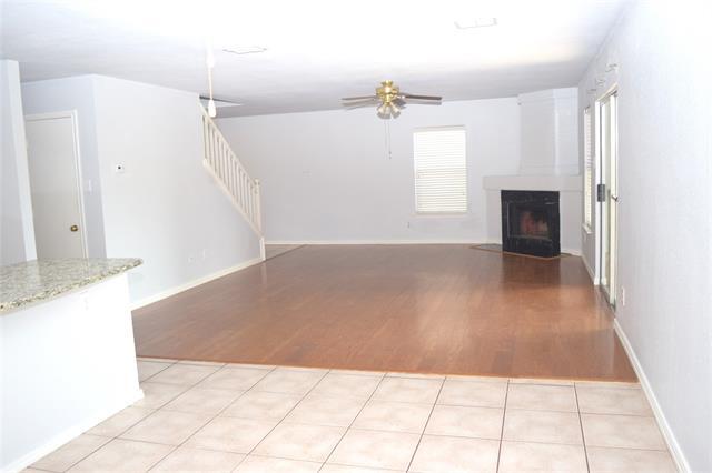 Building Photo - 2120 Glenhaven Dr