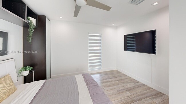 Building Photo - 1055 NW 99th Ave