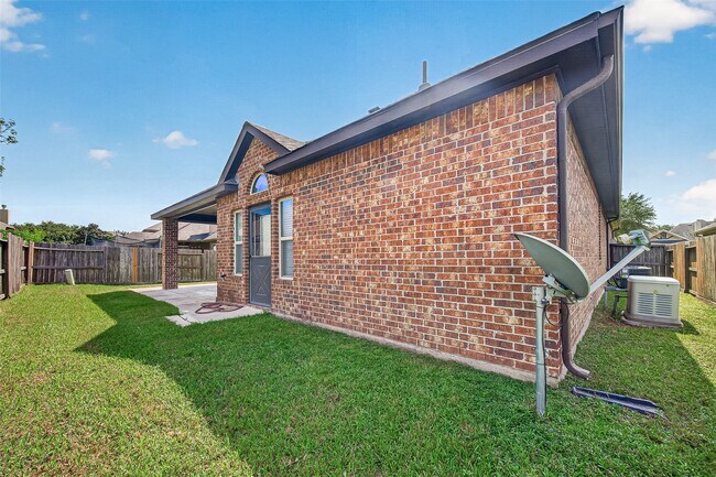 Building Photo - 24302 Bella Florence Dr