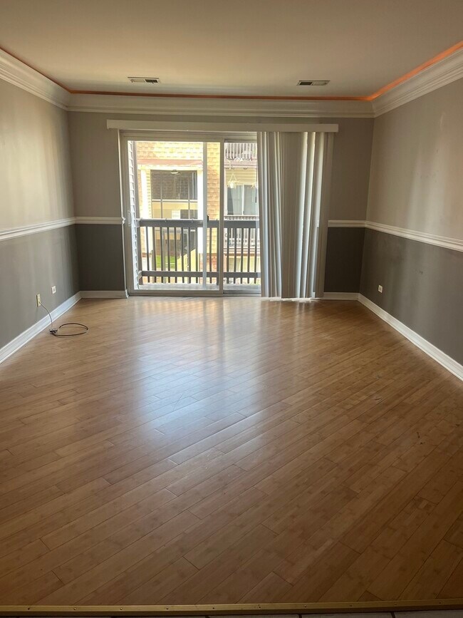Building Photo - 10620 Brooks Ln