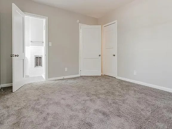 Building Photo - 5272 Boyd Dr