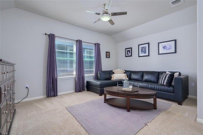 Building Photo - 9000 Cattle Baron Path