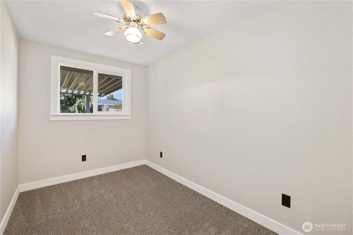 Building Photo - 4981 31st St NE