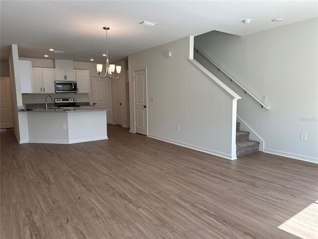 Building Photo - 9354 Westside Hls Dr