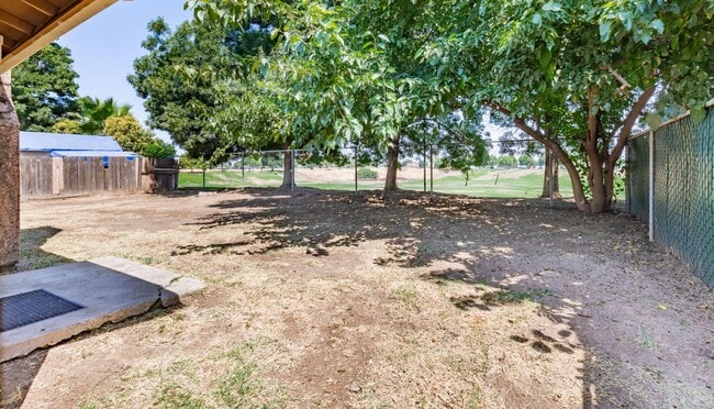 Building Photo - Sanger Home for Rent