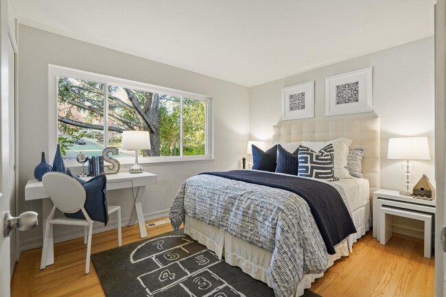 Building Photo - 3811 Farm Hill Blvd