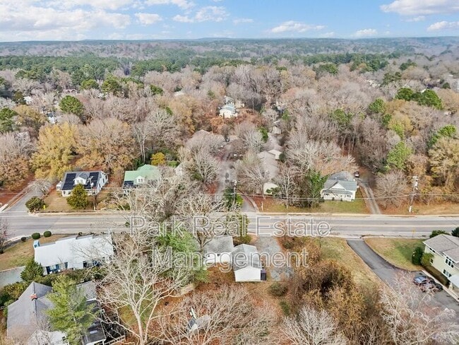 Building Photo - 607 N Greensboro St