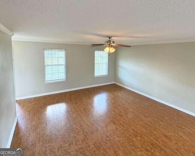 Building Photo - 104 Sugar Maple Way