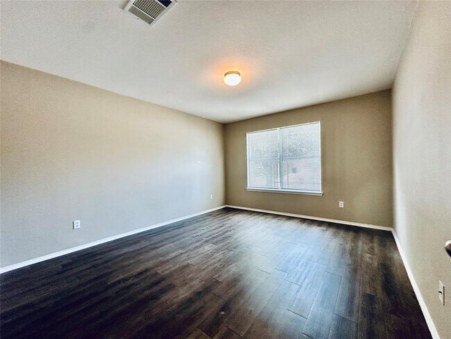 Building Photo - 416 Emma Rose Trail