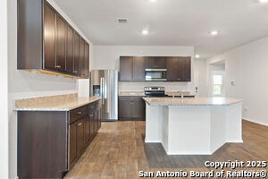 Building Photo - 832 Pronghorn Trl
