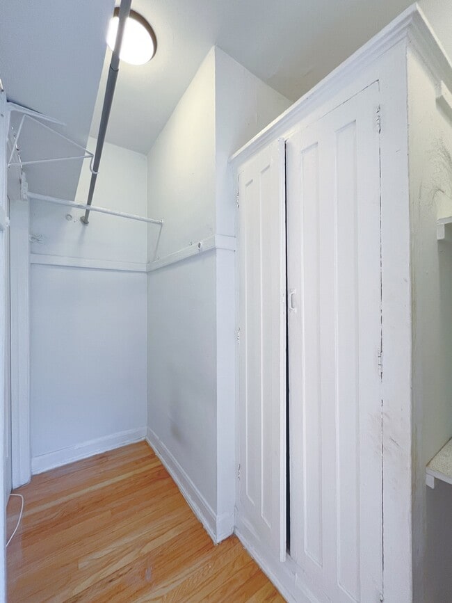 Building Photo - 3449 N Elaine Pl