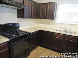 Building Photo - 6506 Tempo Switch