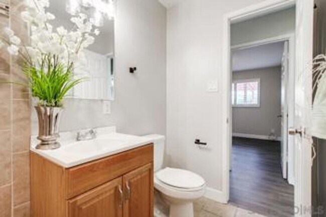 Building Photo - 3BR 2BA house for rent in prime Clairemont  location