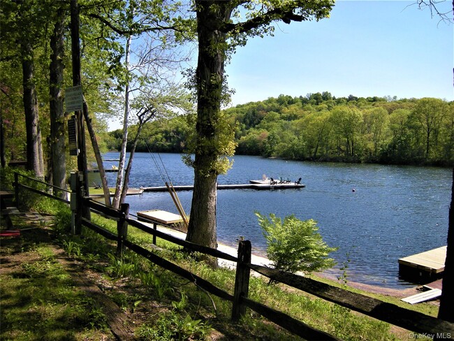 Building Photo - 406 Sepasco Center St