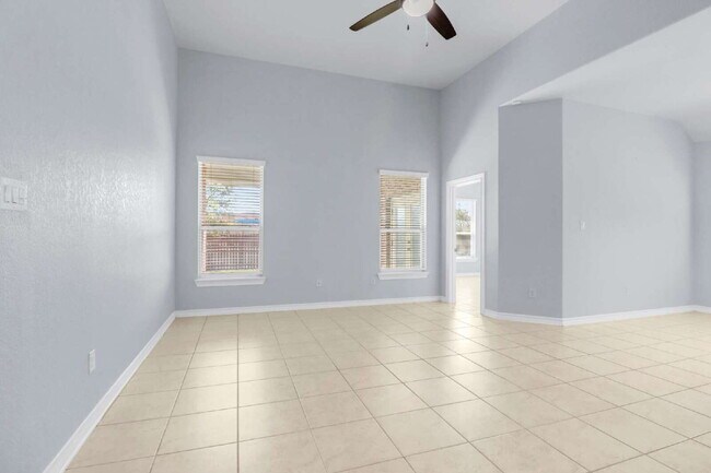 Building Photo - "Spacious 4-Bedroom Oasis with 3 Full Baths, Study, Game Room & NO HOA in San Antonio – 2,521 Sq ...