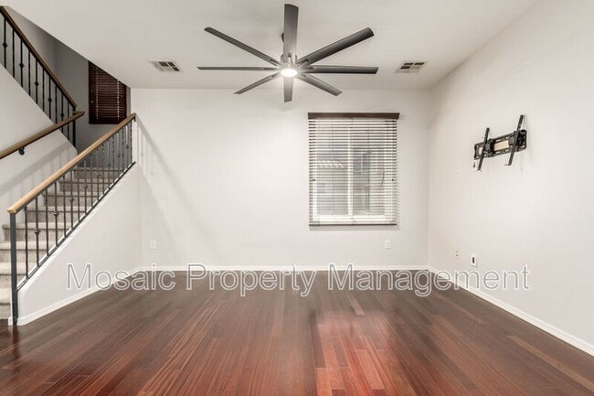 Building Photo - 1328 S Sabino Dr