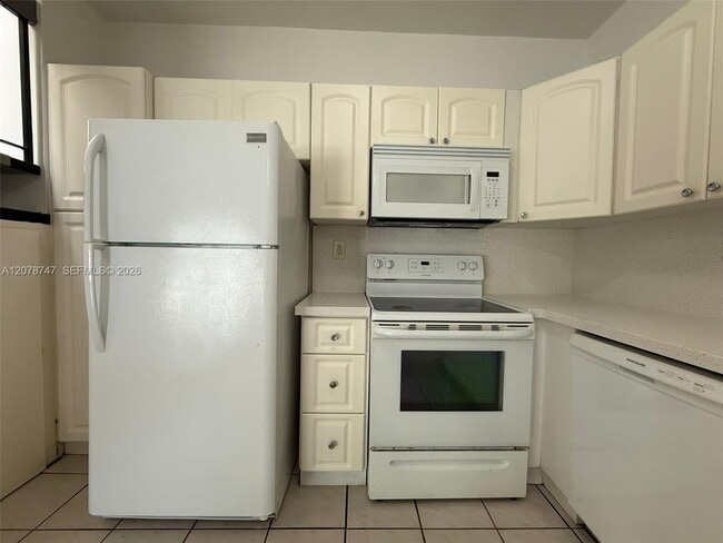 Building Photo - 746 NW 105th Pl