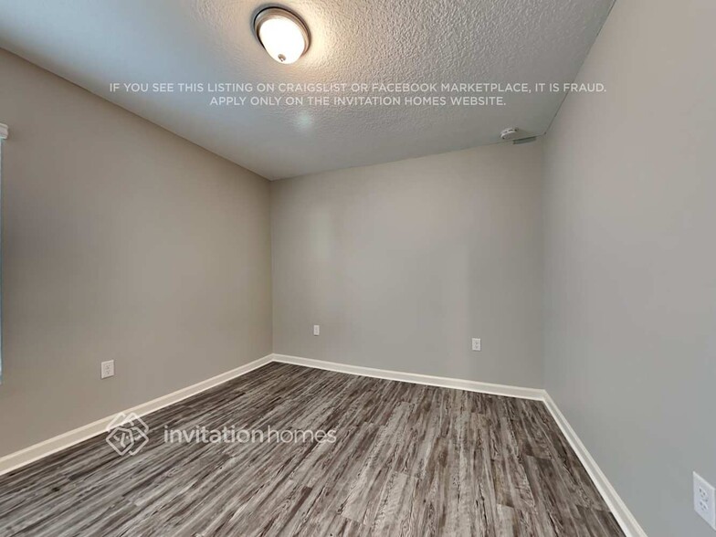 Building Photo - 565 Meadow Ridge Dr