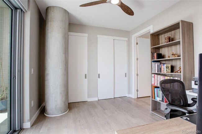 Building Photo - Stunning 2-Bedroom Condo at Sloan's Lake's Premier Lakehouse Community