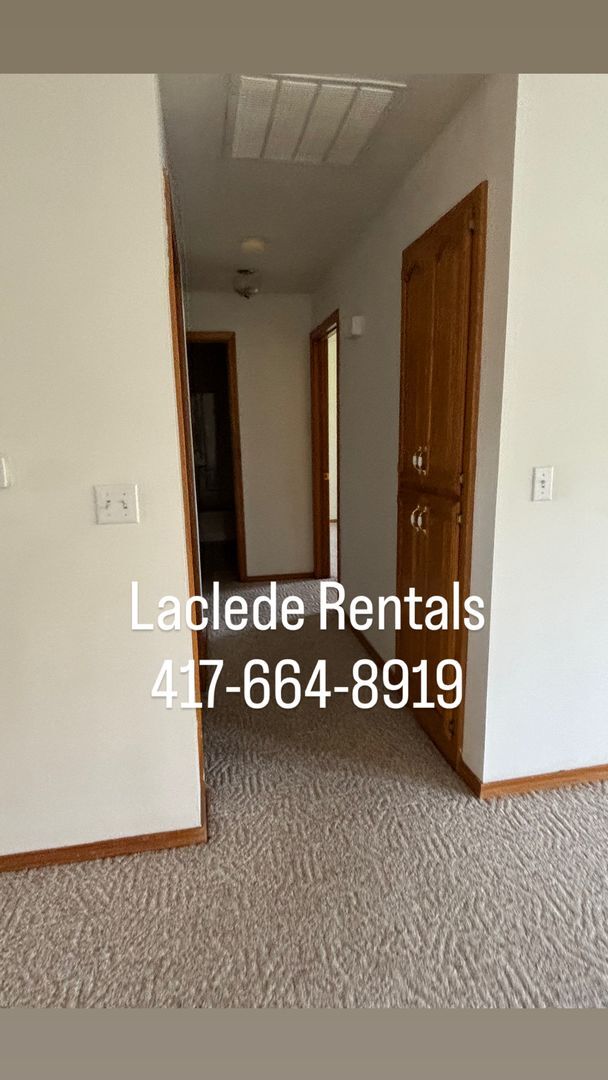 Building Photo - 2 Bedroom 2 bathroom duplex
