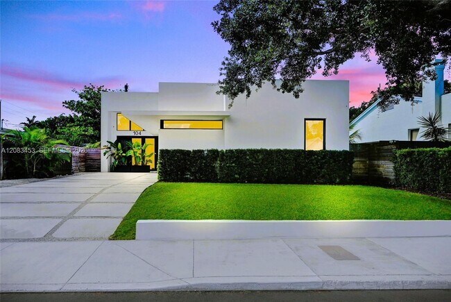 Building Photo - 104 NW 47th Terrace