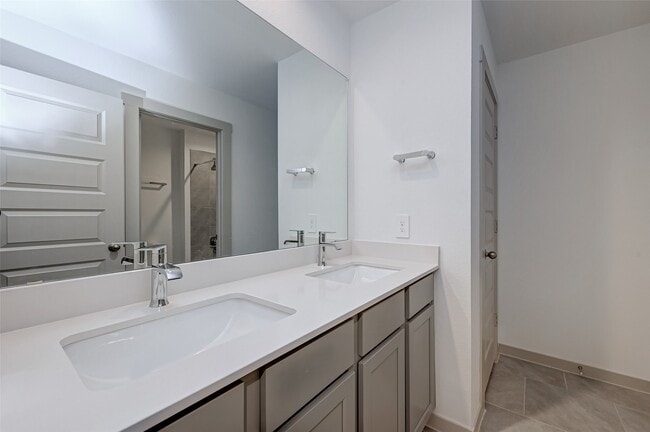 Building Photo - 1203 Hyde Lk Ln