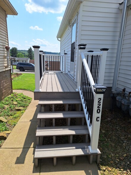 220C Entrance - 220 Central Ave