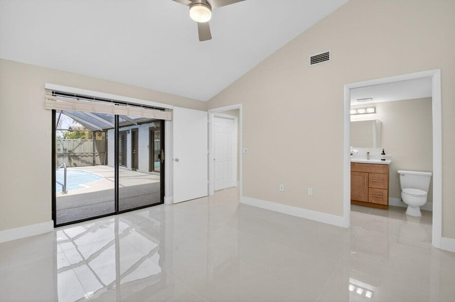 Building Photo - 9939 Boca Gardens Trl