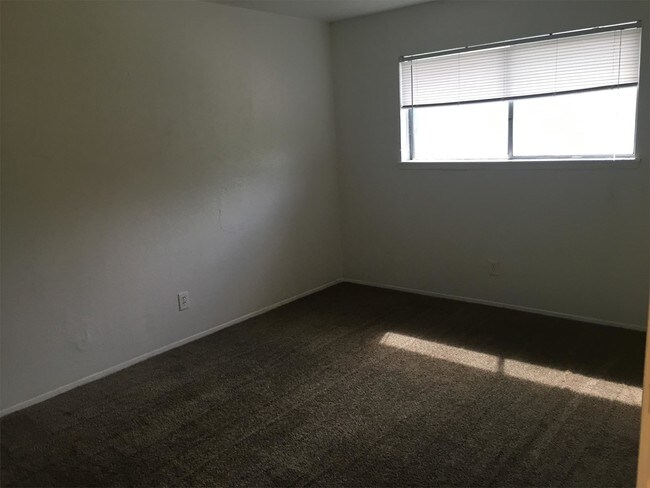 Building Photo - 3500 Baker Dr