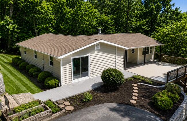 Building Photo - 23 Brookside Ln