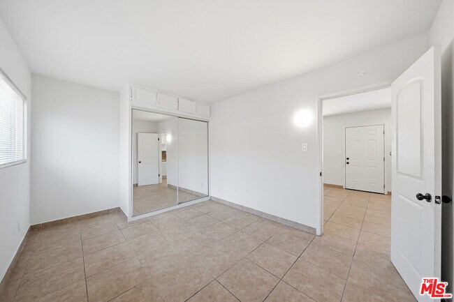Building Photo - 6133 Orchard Ave