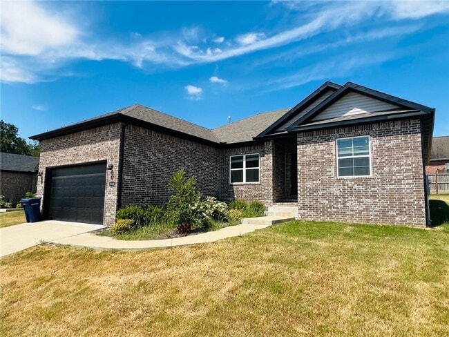 Building Photo - 2648 S Olive Ct