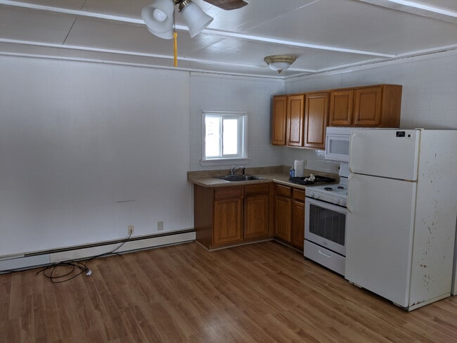 Building Photo - N. Conway Apartments