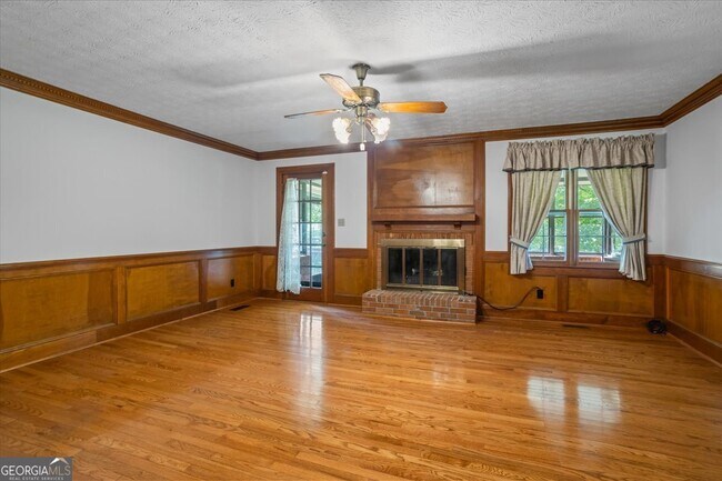 Building Photo - 3929 Lenora Church Rd