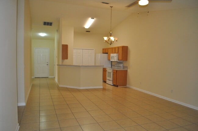 Building Photo - Leigh High Woods Duplex, Side B