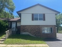 Building Photo - Available Now – 4 Bed, 2 Bath