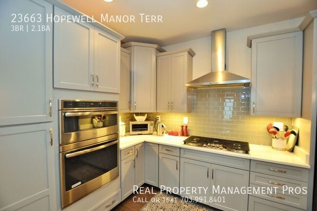 Building Photo - 23663 Hopewell Manor Terrace