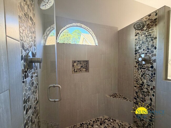 Building Photo - Fully Renovated 4-Bedroom Home on a Quiet Cul-de-Sac!