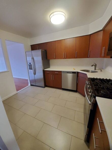 Building Photo - 48-49 47th Street Unit