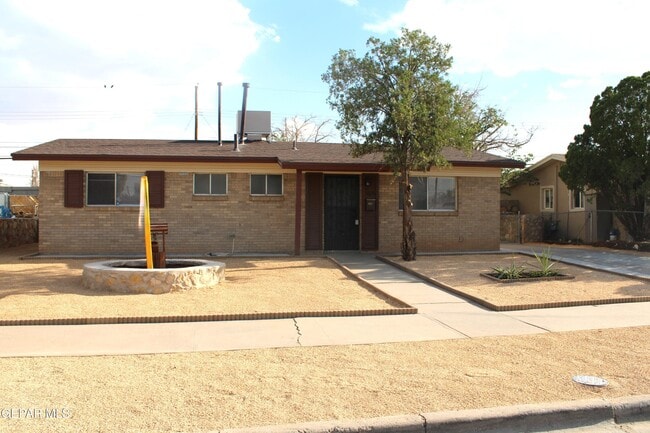 Primary Photo - 5656 Sun Valley Dr
