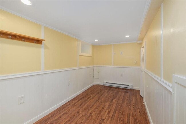 Building Photo - 272 Boulevard