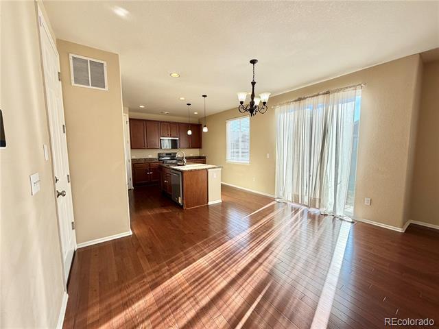 Building Photo - 25562 E 5th Pl