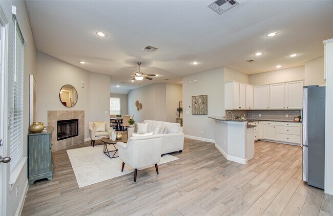 Building Photo - 19029 Villa Ln